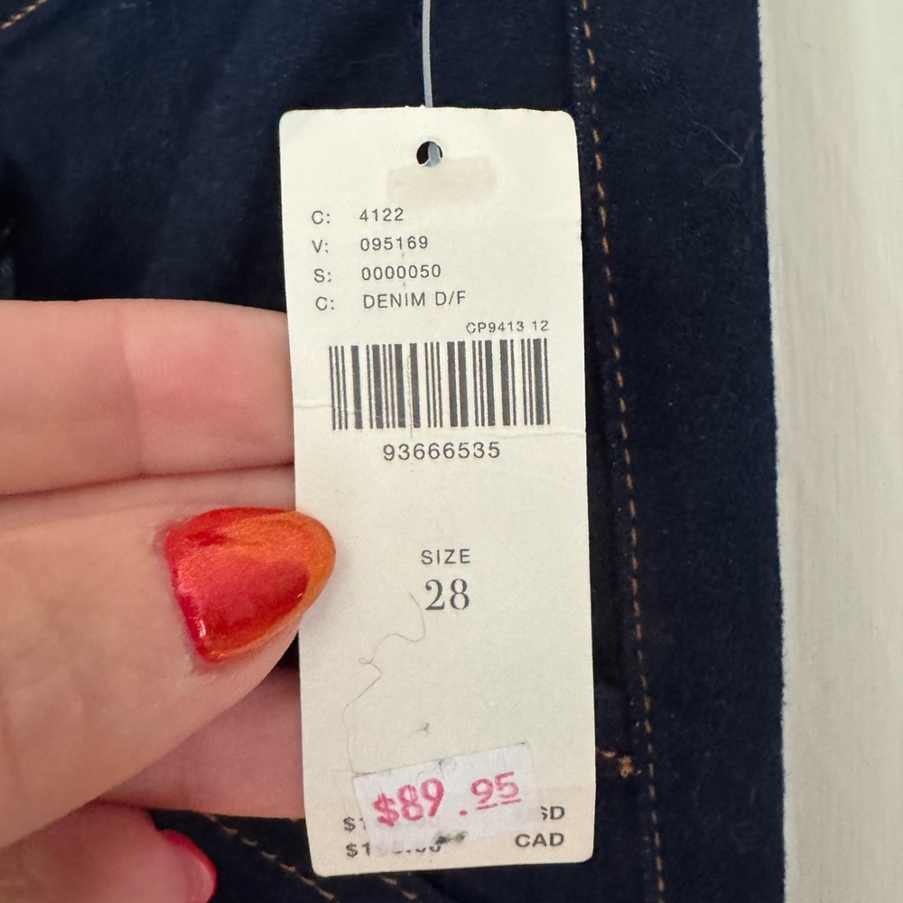 NWT Anthropologie Pilcro Puddle Mid Rise Dark Wash Bellbottom Flare Jeans 28 - Picture 3 of 10